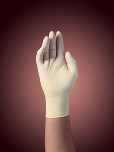 KLEENGUARD® G10 Lightly Powdered Latex Gloves, L