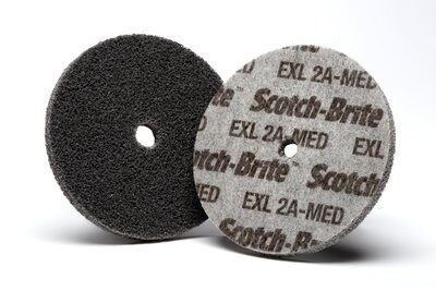 3M Scotch-Brite XL-UW Unitized Aluminum Oxide Soft Deburring Wheel - Medium Grade - Arbor Attachment - 1 1/2 in Diameter - 3/16 in Center Hole - 1/4 in Thickness - 16053