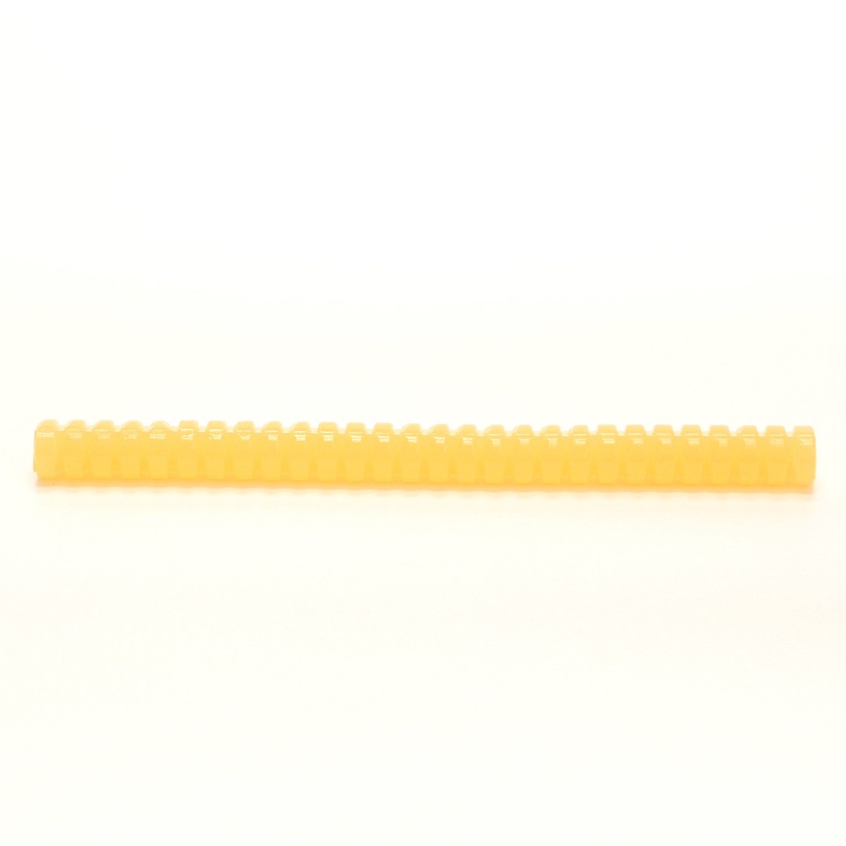 3M 3776 LM Q Hot Melt Adhesive Tan Low Melt Stick - 5/8 in Dia - 8 in - 89499