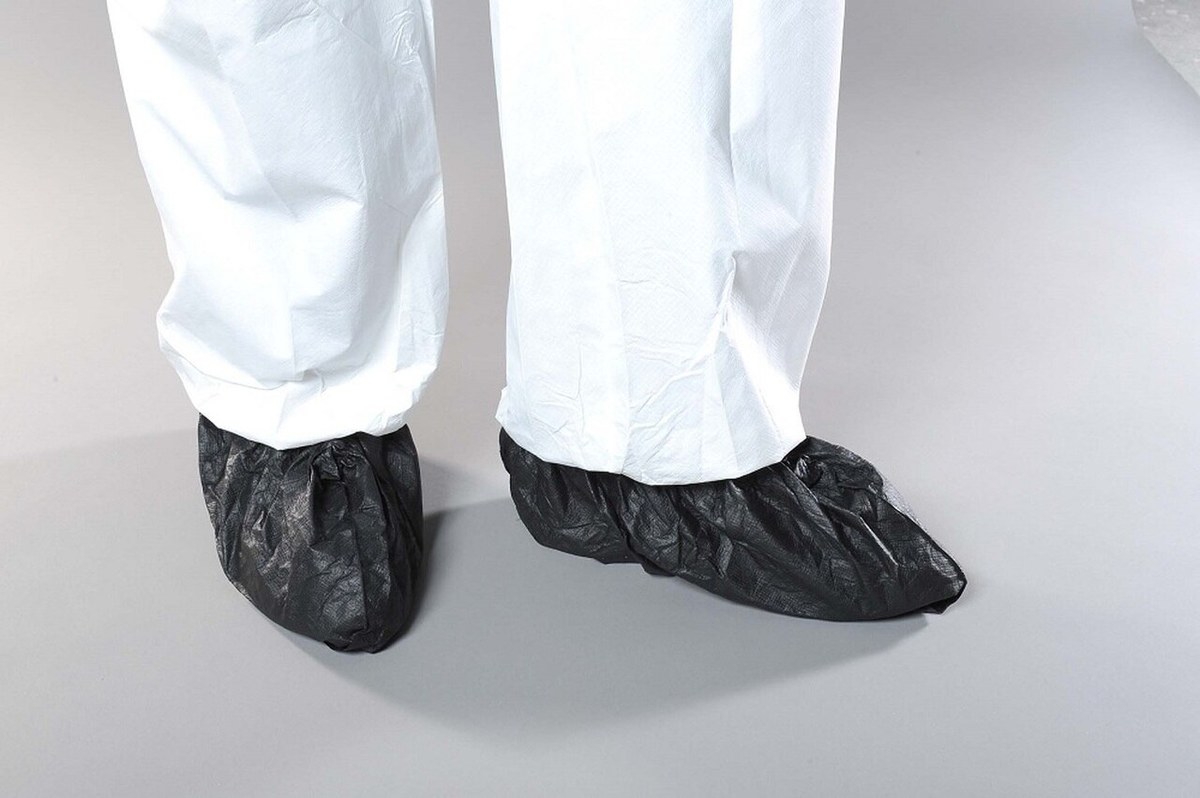 black disposable shoe covers