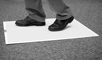 image of 3M Clean-Walk 5840 White / Black Frame & Mat Set Floor Mat & Frame - 31 1/2 in Width x 25 1/2 in Length - 55724