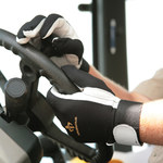 image of Impacto 403-30 RH Black/White Large Leather/Nylon/Spandex/Visco-Elastic Polymer Work Glove - 40330110042
