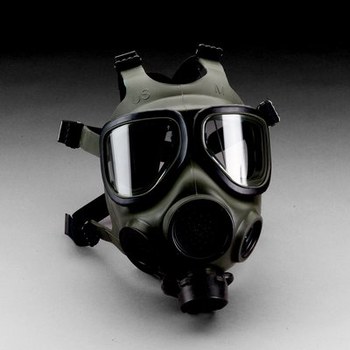 Picture of 3M FR-M40-20 Black Medium Silicone Full Mask Facepiece (Main product image)