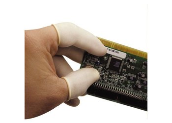 QRP Qualatrile Finger Cot 9C 9C - Size Medium - White - 9C MD
