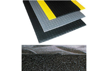Picture of Notrax Sof-Tred 419 Black PVC Diamond-Plate Anti-Fatigue Mat (Main product image)