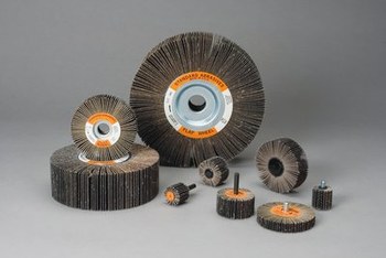Picture of Standard Abrasives Buff and Blend Flap Wheel 681410 (Main product image)