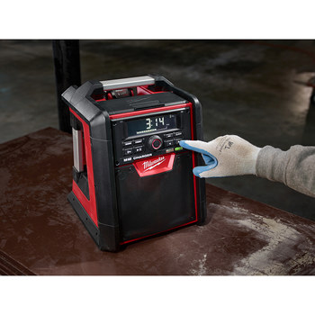 Milwaukee M18 Jobsite Radio & Charger - 2792-20