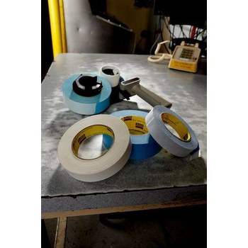 3M 906W White Splicing Tape - 48 mm Width x 33 m Length - 3 mil Thick - Repulpable Paper Liner - 17532
