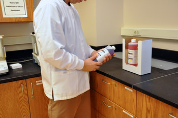 Spilfyter Grab & Go 1 gal Acid and Base Neutralizing Mini Spill Kit - 810042-42263