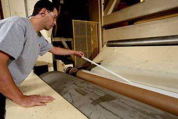 3M R3287 White Splicing Tape - 24 mm Width x 165 m Length - 5.5 mil Thick - Kraft Paper Liner - 17607