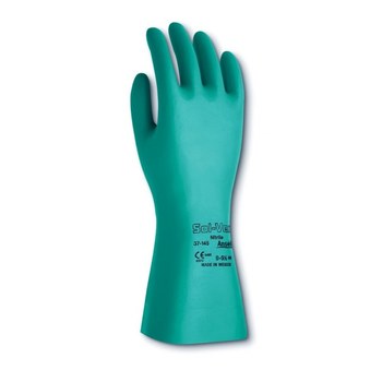 Picture of Ansell AlphaTec Solvex 37-145 Green 7 Nitrile Unsupported Chemical-Resistant Gloves (Main product image)