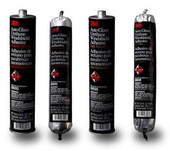 3M 08564 One-Part Black Urethane Adhesive - Solid 20.3 fl oz Sausage Pack