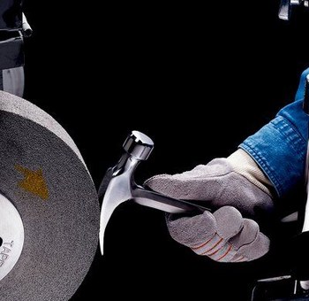 3M Scotch-Brite DP-UR Unitized Ceramic Precision-Shaped Grain Medium Roloc Deburr and Finish PRO TR Unitized Quick Change Wheel - Quick Change Attachment - 2 in Diameter - 1/4 in Thickness - 77115