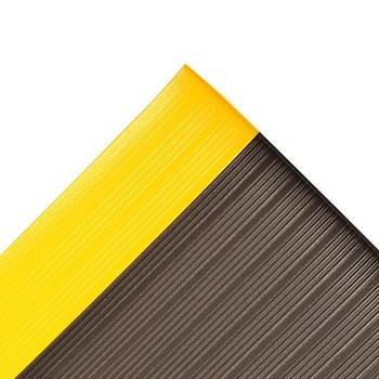 Picture of Notrax Airug 410 Black/Yellow Closed-Cell Foam Ribbed Anti-Fatigue Mat (Main product image)