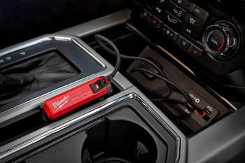 Milwaukee REDLITHIUM USB Charger & Portable Power Source 48-59-2012