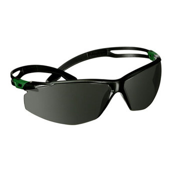 Picture of 3M SecureFit 500 SF530AF-GRN Shade 3.0 IR Black Universal Polycarbonate Welding Safety Glasses (Main product image)
