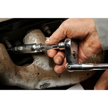 Milwaukee 48-22-9554 Magnetic Spark Plug Socket - Chrome Vanadium Steel - 3/8 in Drive - Deep Length - 2.68 in Length - 61118