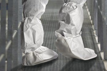 3M Disposable Shoe Covers 52571 - Size Universal - Polypropylene - White