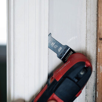 Milwaukee One Fit End Cut Oscillating Wood & Nails Blade IBOA300-1 - 1.25 in Width x 0.025 in Thick - Bi-metal