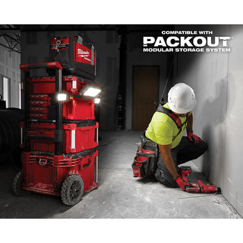 Milwaukee M18 PACKOUT 2357-20 Light/Charger - LED - Red - 55980