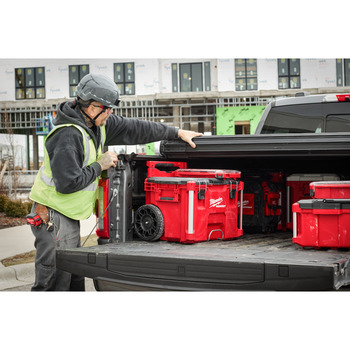 Milwaukee PACKOUT 21 in Rolling Tool Box 48-22-8427 - Polypropylene