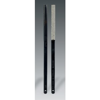 by 3M 1/2 in Width x 1 3/4 in Length PRICE is per BOX 74 Grit UPC: 0-00-51144-80834-2-80834 3M 6210J Diamond Abrasive Hand File by 3M 1/2 in Width x 1 3/4 in Length PRICE is per BOX 74 Grit UPC: 0-00-51144-80834-2-80834 3M 6210J Diamond Abrasive Hand File