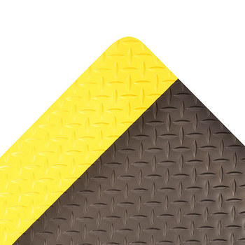 Picture of Notrax Cushion Trax Ultra 975 Yellow/Black PVC Diamond-Plate Anti-Fatigue & Ergonomic Floor Mat (Main product image)