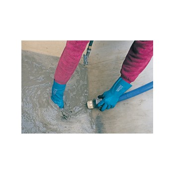 Global Glove FrogWear 2360 Blue/Black Large Chemical-Resistant Gloves - 12 in Length - 18 gauge Thick - 2360/LG