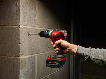 Milwaukee 18v battery drill hot sale