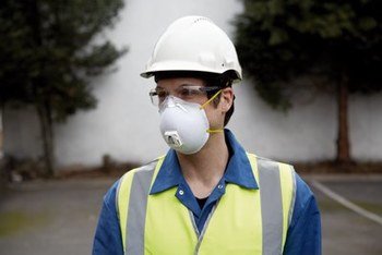 3M Cool Flow Respirator 37022 - White