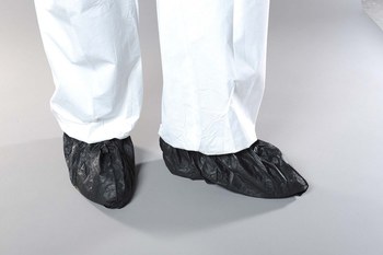 Picture of Alpha Pro Tech Critical Cover AquaTrak Black XL Disposable Shoe Covers (Main product image)