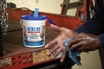 Scrubs In-a-Bucket Waterless Hand Cleaning Wipe - Citrus Fragrance - 42270