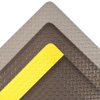 Picture of Notrax Cushion Trax Ultra 975 Gray PVC Diamond-Plate Anti-Fatigue & Ergonomic Floor Mat (Main product image)