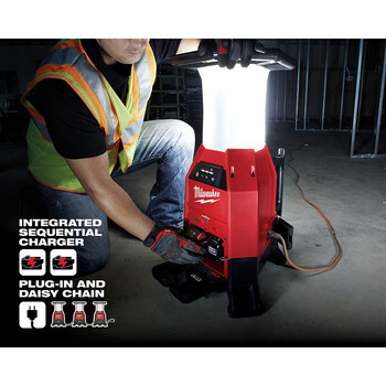 Milwaukee M18 RADIUS 2150-20 Site Light and Charger - LED - Red - 50868