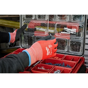 Milwaukee Red/Black Medium Latex Insulated Cut-Resistant Glove - ANSI Cut Level 2 Cut Resistance - 48-73-7921